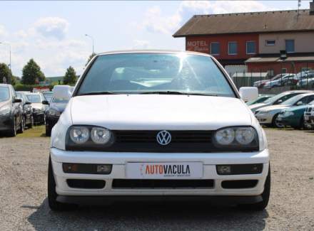 Volkswagen - Golf