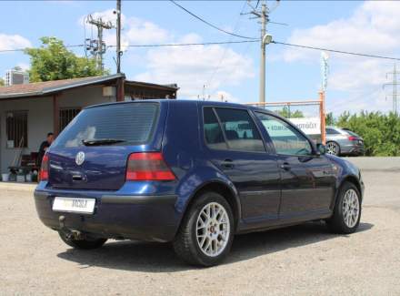 Volkswagen - Golf