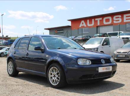 Volkswagen - Golf