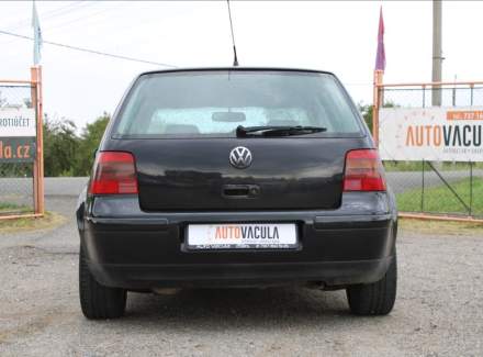 Volkswagen - Golf