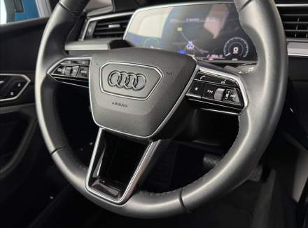 Audi - E-tron