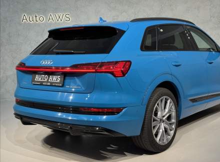 Audi - E-tron