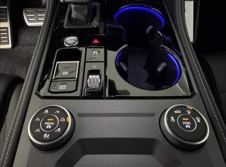 Volkswagen - Touareg