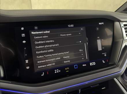 Volkswagen - Touareg