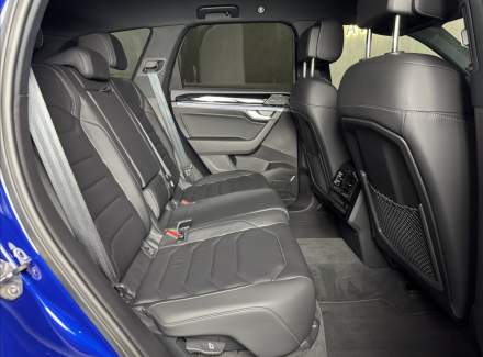 Volkswagen - Touareg