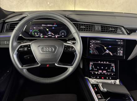 Audi - E-tron