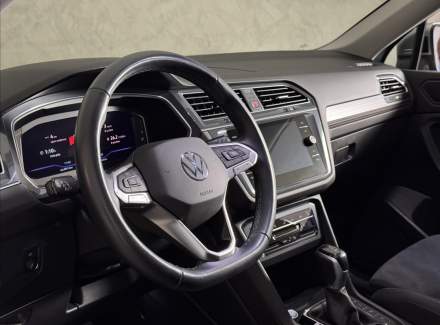 Volkswagen - Tiguan