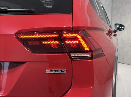 Volkswagen - Tiguan