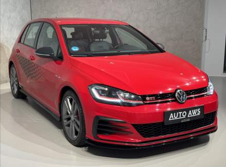Volkswagen - Golf