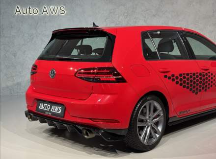 Volkswagen - Golf