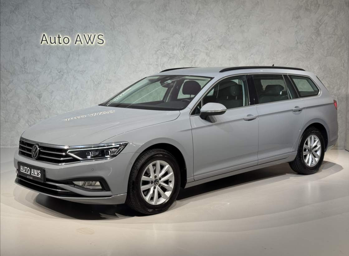 Volkswagen - Passat
