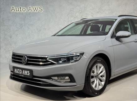 Volkswagen - Passat