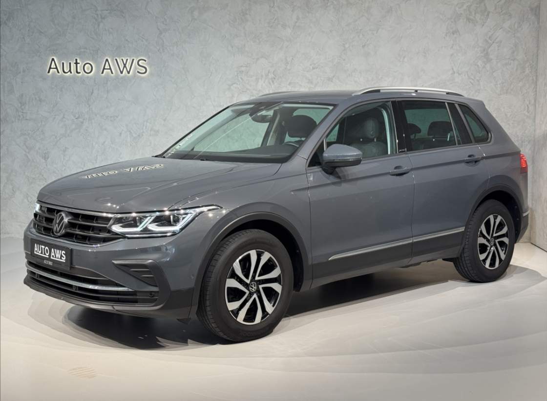 Volkswagen - Tiguan