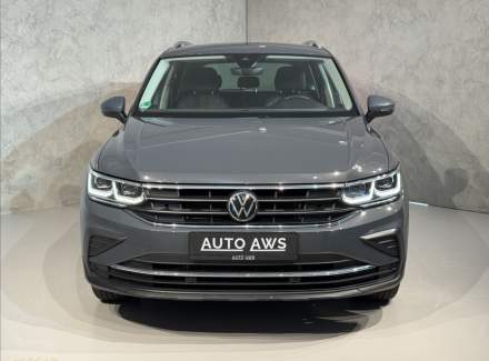 Volkswagen - Tiguan