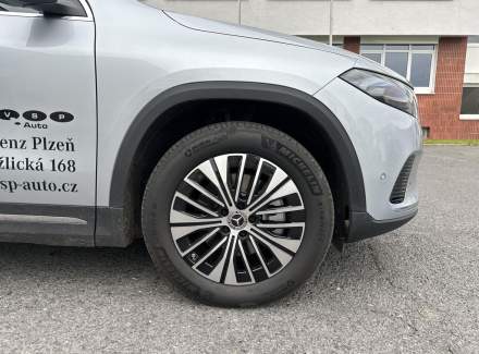 Mercedes-Benz - EQA