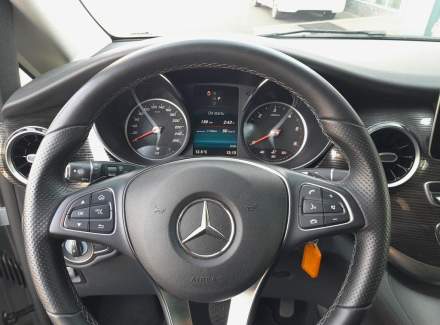 Mercedes-Benz - V-class