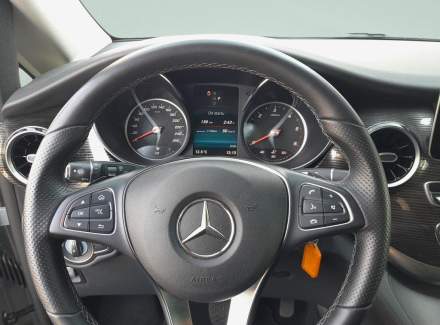 Mercedes-Benz - V-class