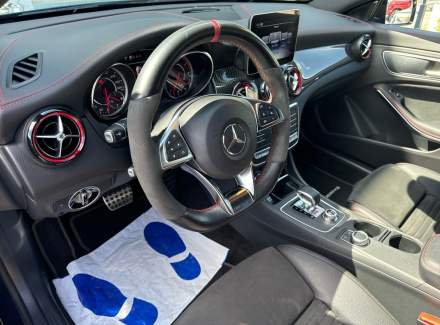 Mercedes-Benz - CLA