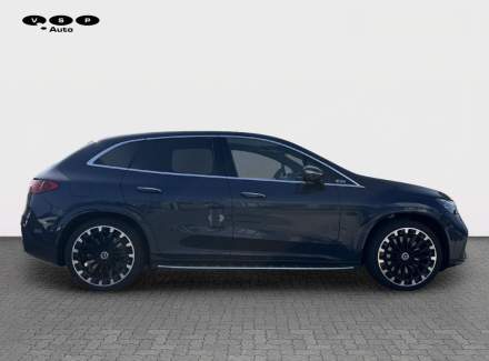 Mercedes-Benz - EQE