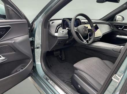 Mercedes-Benz - E-class