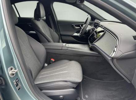 Mercedes-Benz - E-class