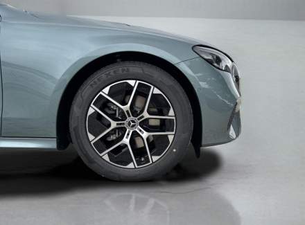 Mercedes-Benz - E-class