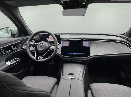 Mercedes-Benz - E-class