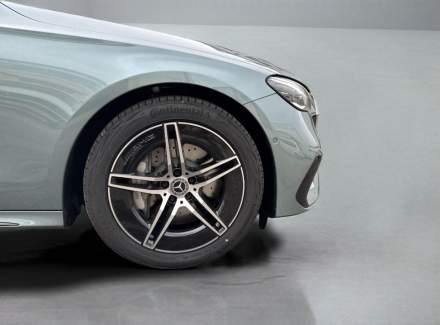 Mercedes-Benz - E-class