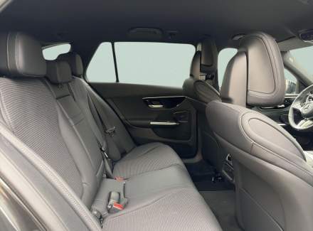 Mercedes-Benz - C-class