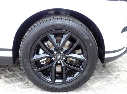 Land Rover - Range Rover Velar