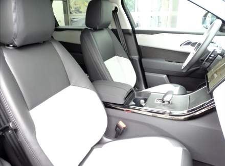 Land Rover - Range Rover Velar