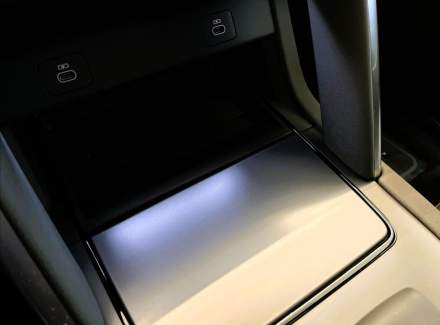 Land Rover - Discovery Sport