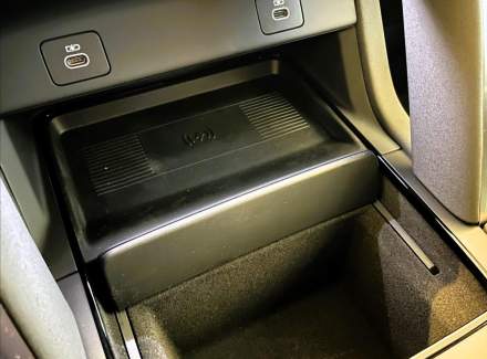 Land Rover - Discovery Sport