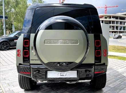 Land Rover - Defender