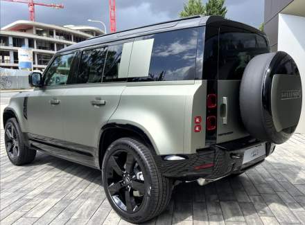 Land Rover - Defender