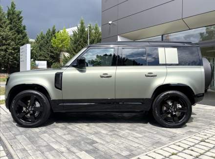Land Rover - Defender