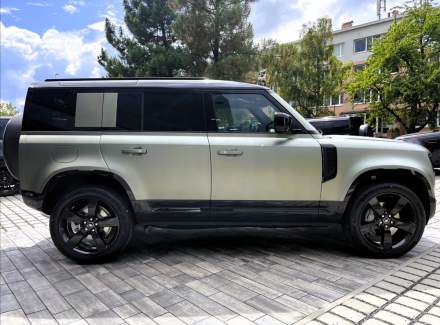Land Rover - Defender
