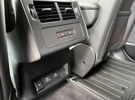 Land Rover - Discovery