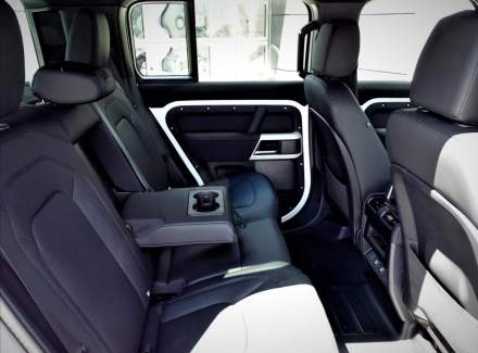 Land Rover - Defender