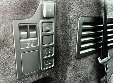 Land Rover - Discovery