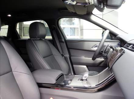 Land Rover - Range Rover Velar