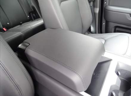 Land Rover - Defender