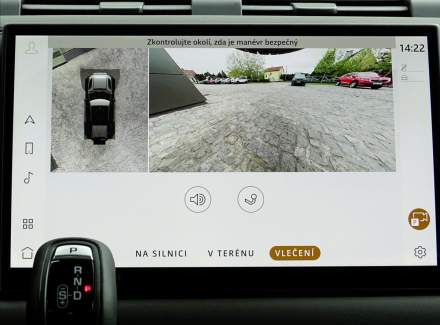 Land Rover - Defender