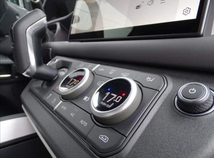 Land Rover - Defender