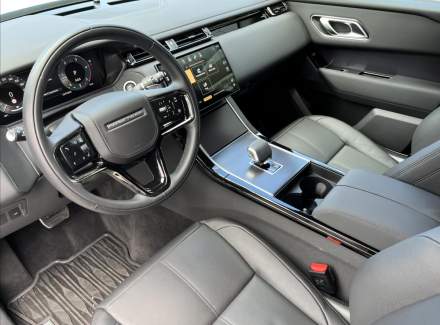 Land Rover - Range Rover Velar