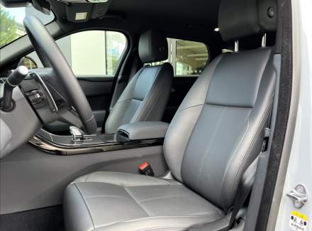 Land Rover - Range Rover Velar