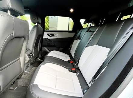 Land Rover - Range Rover Velar