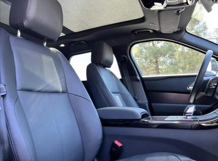 Land Rover - Range Rover Velar