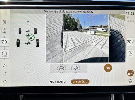 Land Rover - Range Rover Velar