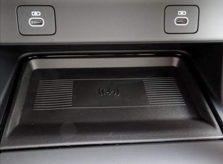 Land Rover - Discovery Sport